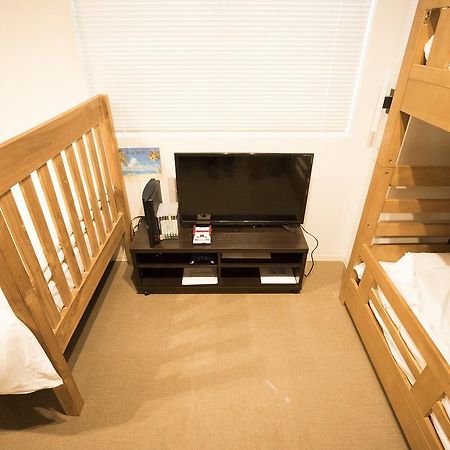 Yadokari Namba Hostel Осака Экстерьер фото