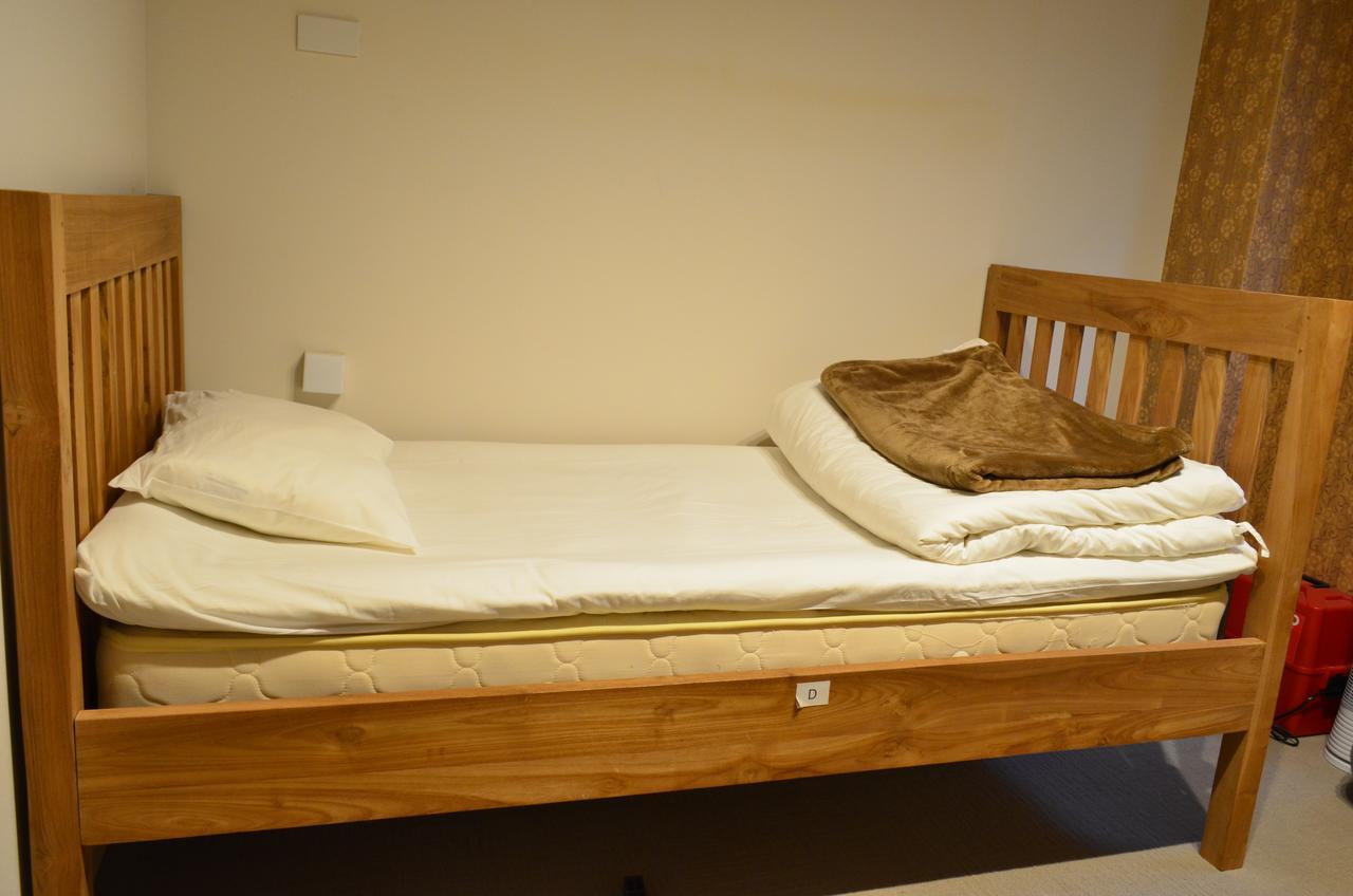 Yadokari Namba Hostel Осака Экстерьер фото