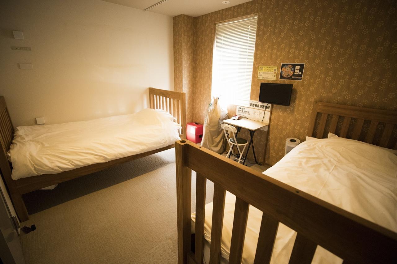 Yadokari Namba Hostel Осака Экстерьер фото